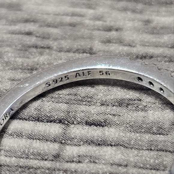 Authentic Pandora Halo Hearts Ring - Picture 4 of 5